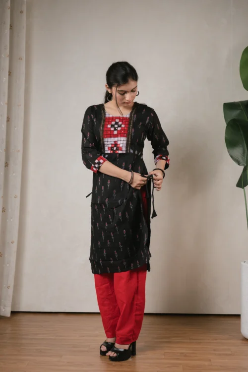 SA Black & Red Moti Sequence Work Sambalpuri Kurti